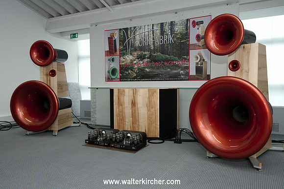 HIGH END 2014: Hornfabrik horn speakers in sweet, friendly ambiente