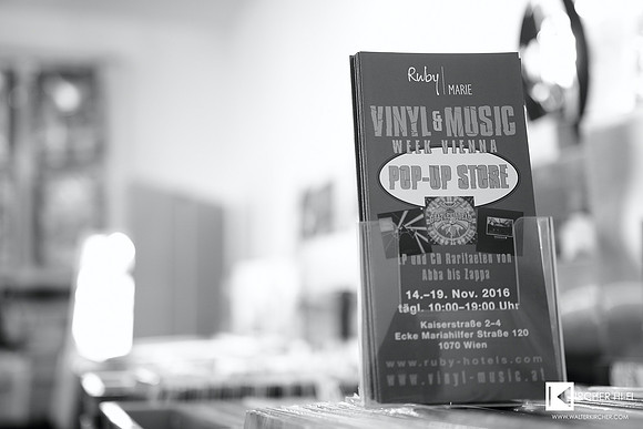 Ruby Marie Vinyl & Music Week 2016 - Pop Up Store with Chisto
